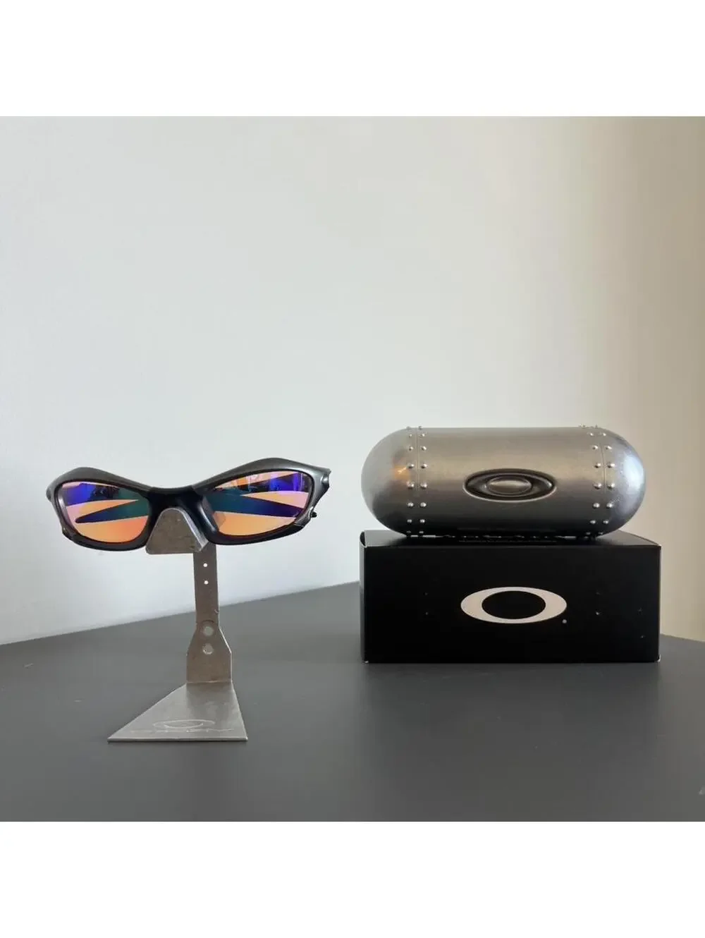 Oakley Men's Silver and Black Sunglass